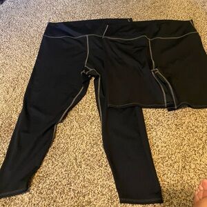SuperFitHero Fire fit lot of 2. Leggings and bike shorts. 3x black